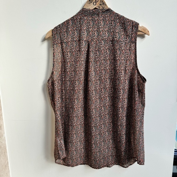 CAbi The Ruffle Top Floral Print Sleeveless Womens Size L Chiffon Blouse 6319 - Picture 5 of 14